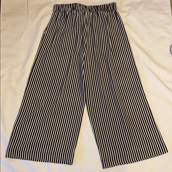 Zara Pants & Jumpsuits Zara Black And White Striped Poshmark